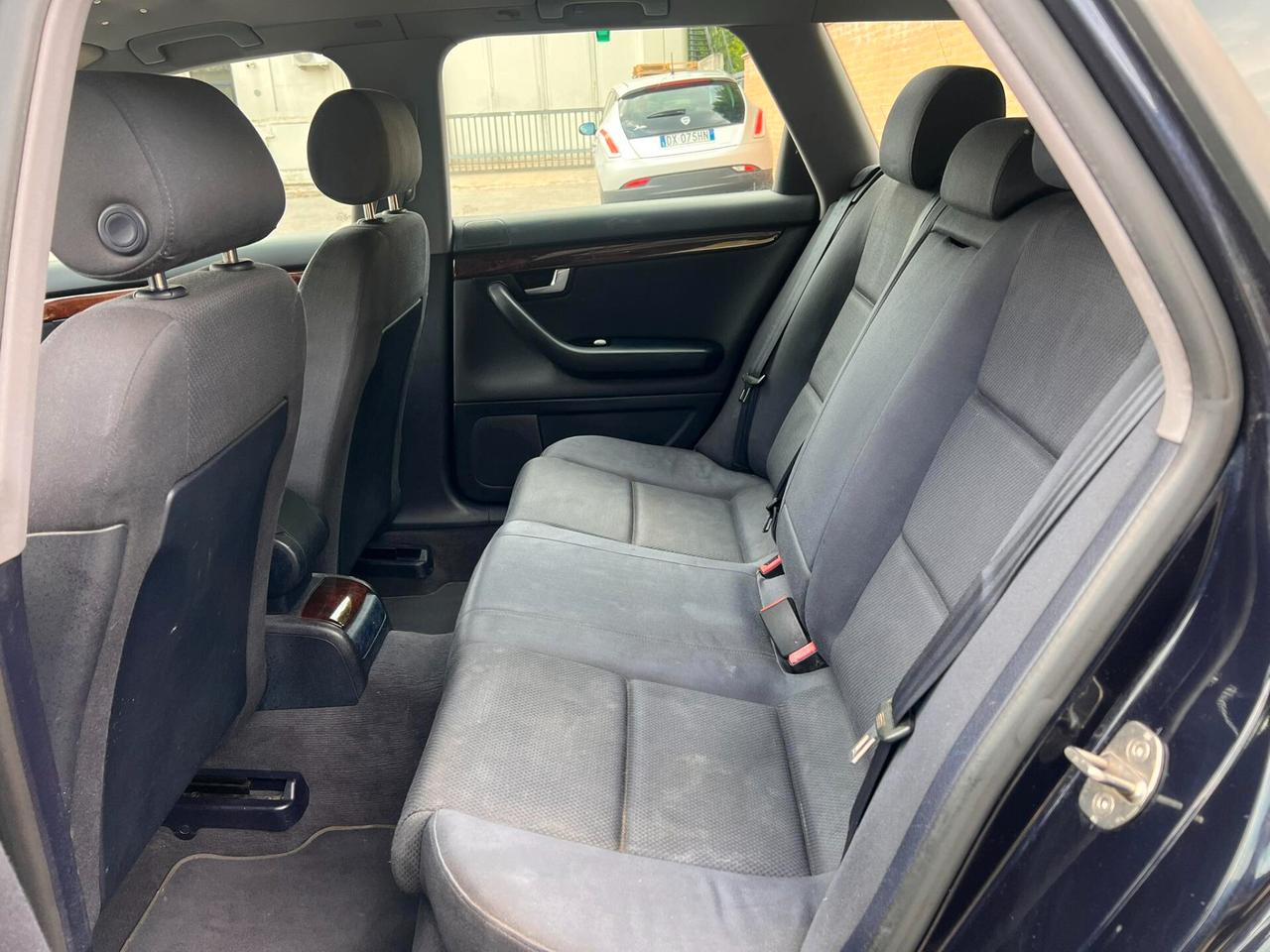 Audi A4 1.9TDi 130cv-U.Prop-Tag.Cert-5Raporti-2002