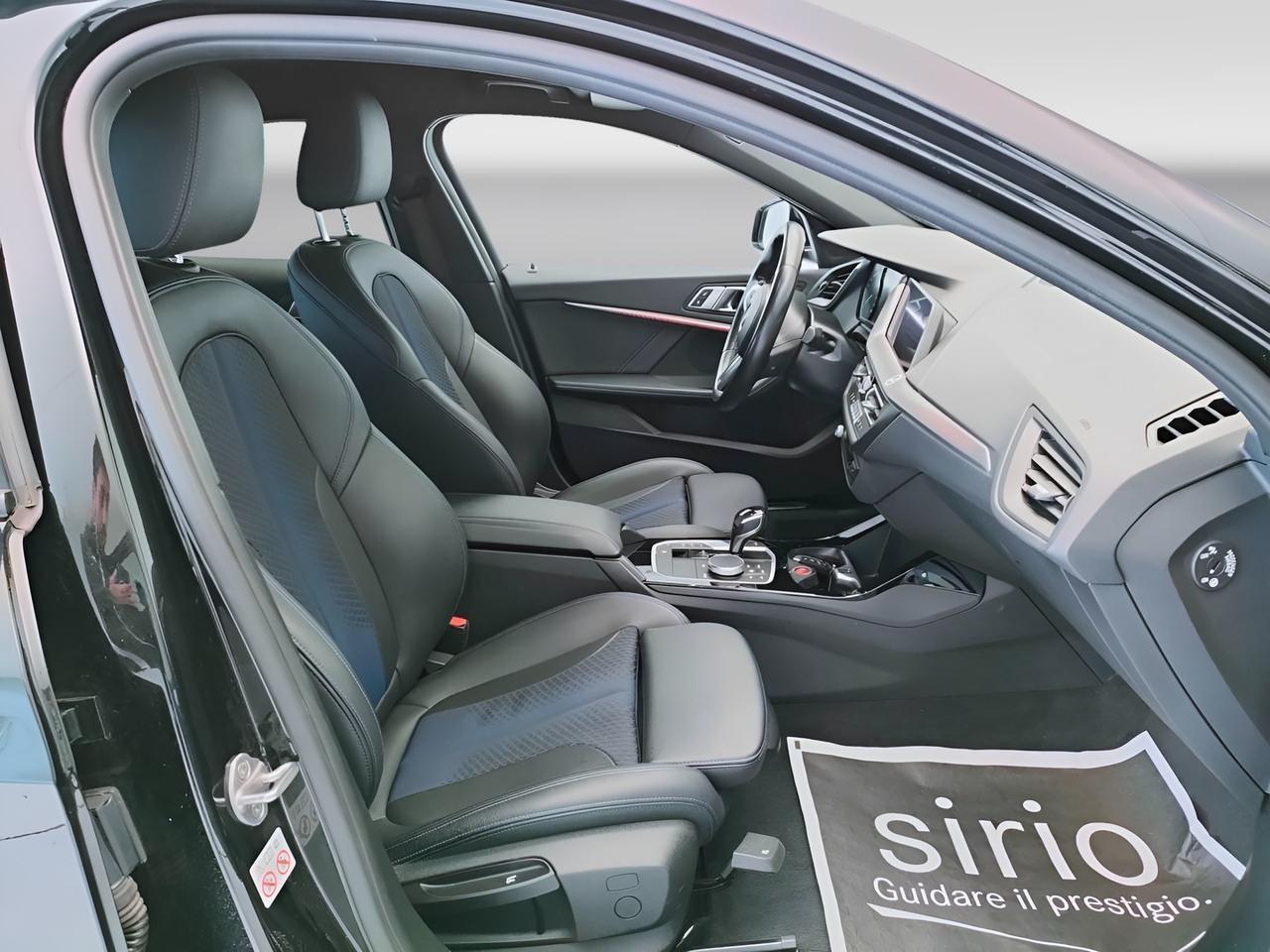 BMW Serie 1 F40 - 118d Msport auto