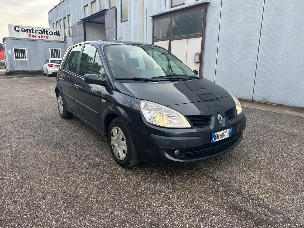 Renault Megane Mégane C-C 1.5 dCi/105CV Exception