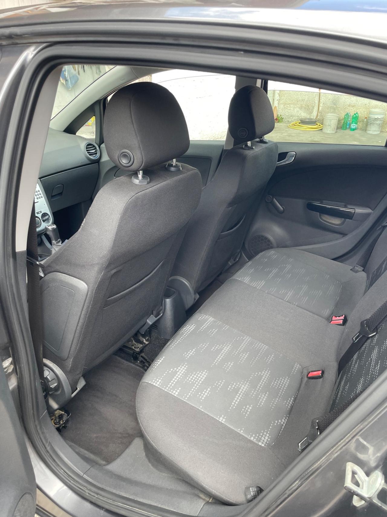 Opel Corsa 1.2 5 porte Cosmo Full dal nord Italia 4 cilindri