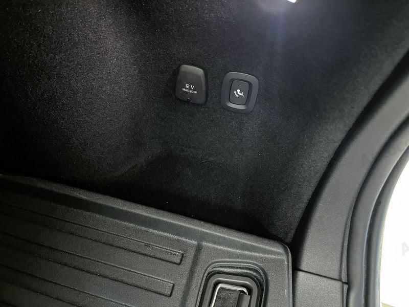 Volvo V60 V60 T6 AWD RECHARGE PLUG IN R DESIGN **18KWH**