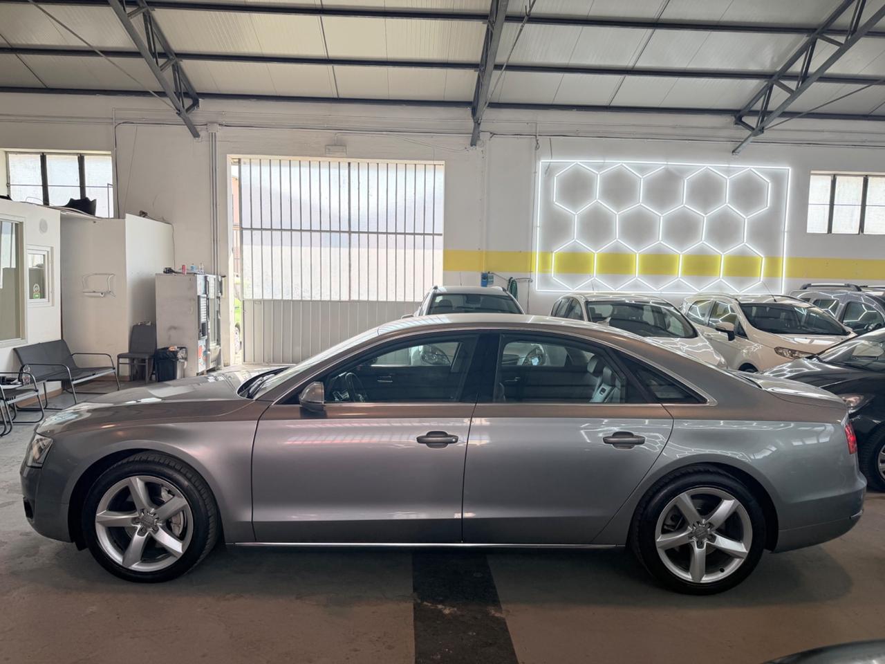 Audi A8 L 3.0 TDI 250 CV quattro tiptronic