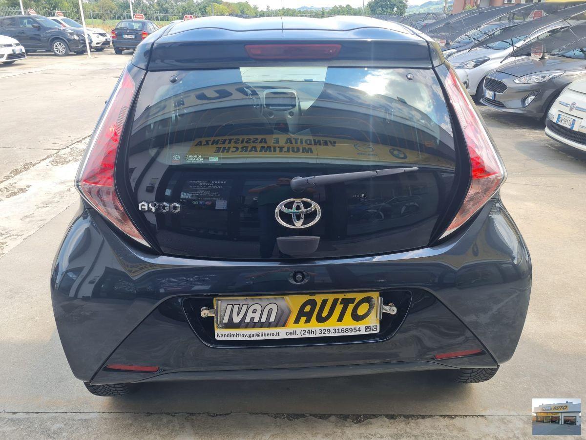 TOYOTA Aygo Benzina-Automatica-42.000 Km
