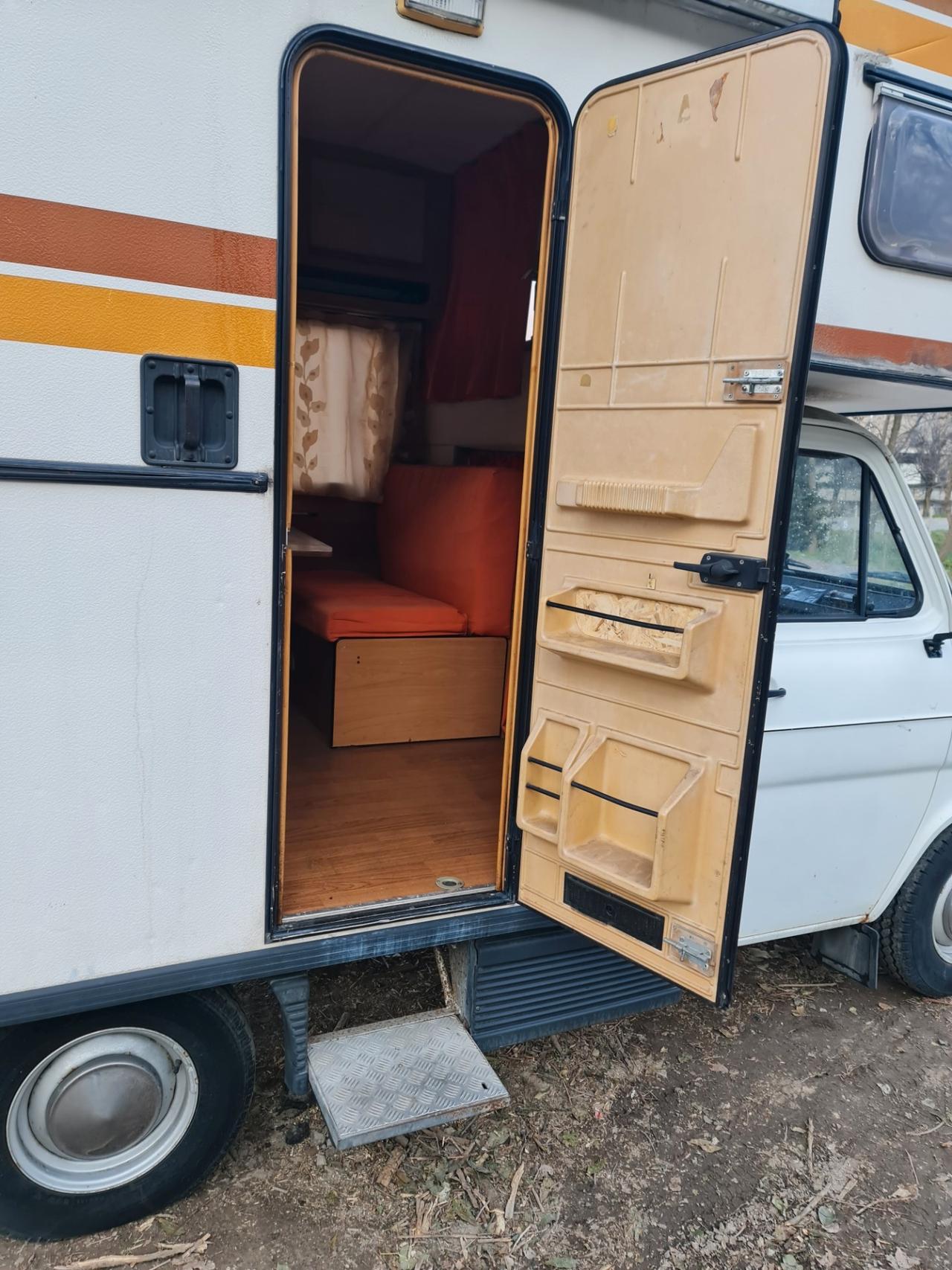 CAMPER FORD TRANSIT ROLLER TEAM 5 POSTI