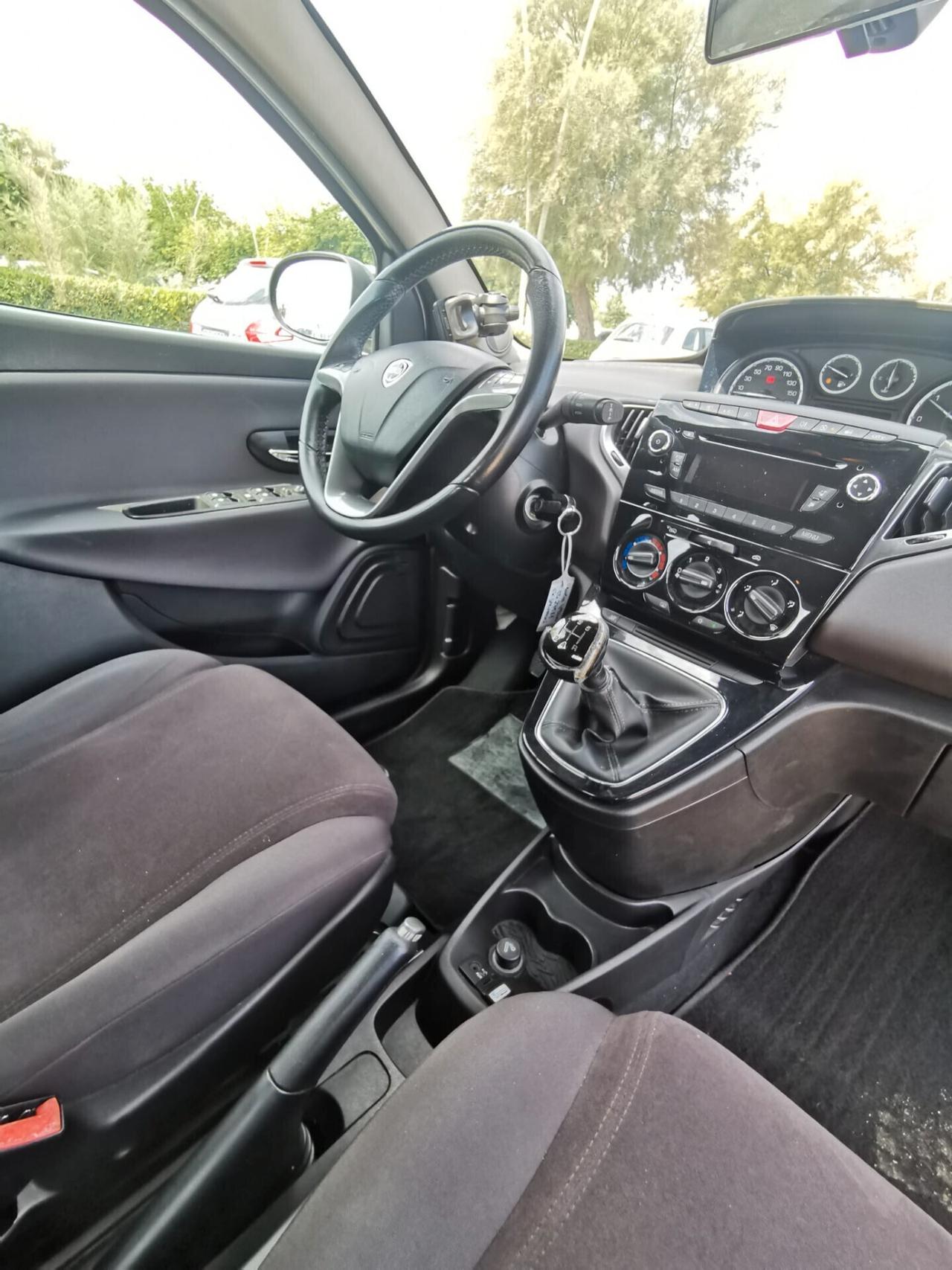Lancia Ypsilon 1.3 MJT 75 CV Platinum 2011