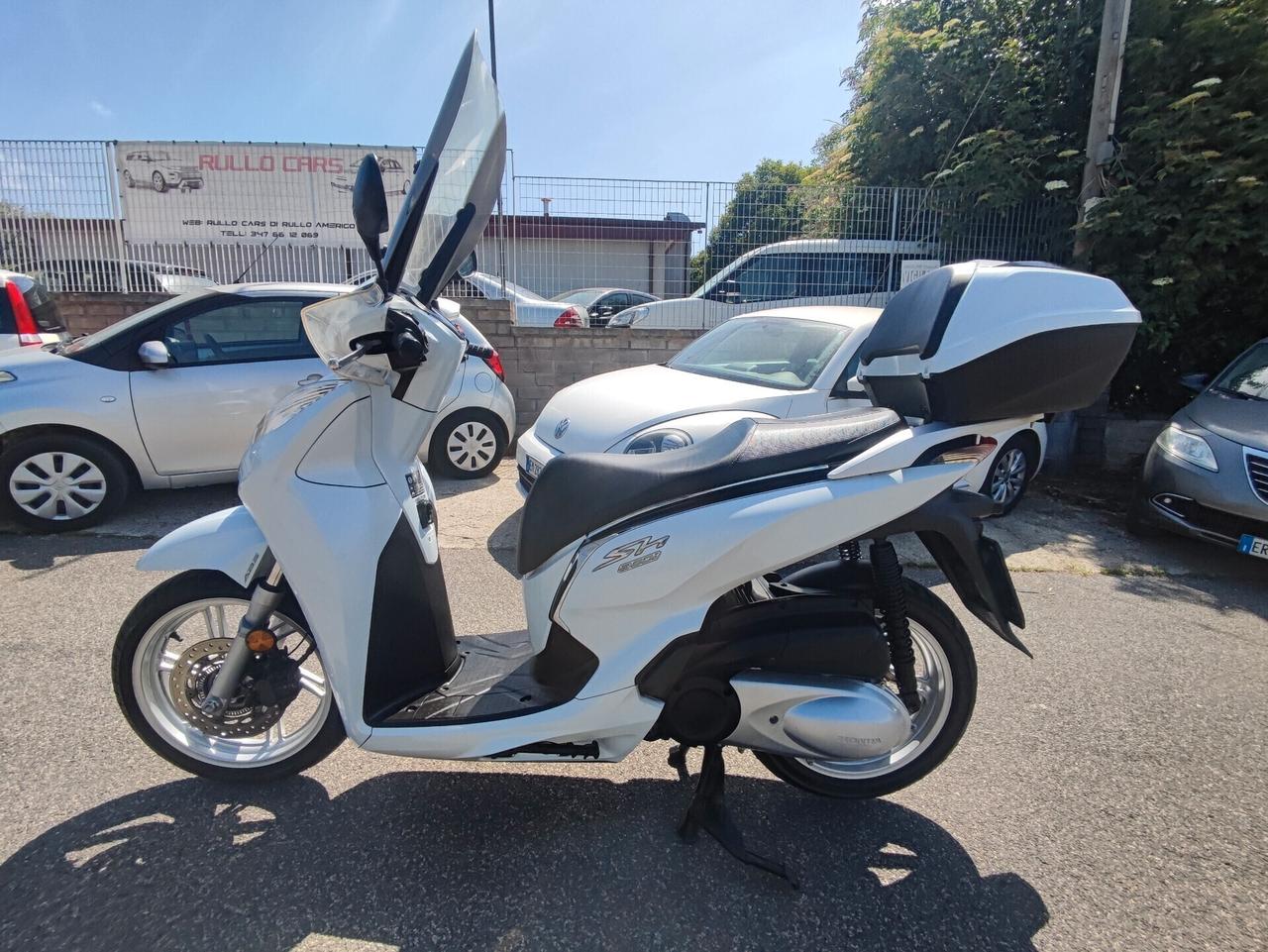 Honda SH 300 i
