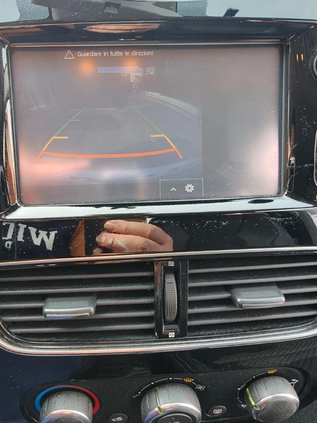 RENAULT Clio 1.2 Benzina ( KM 90.000 TAGLIANDATI )