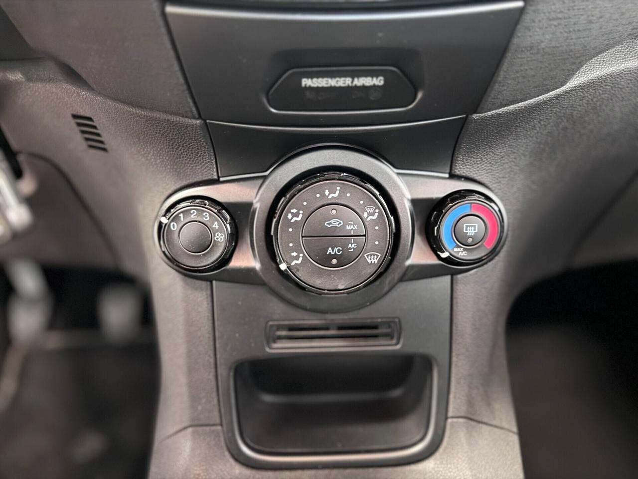 Ford Fiesta 1.2 60CV 5 porte
