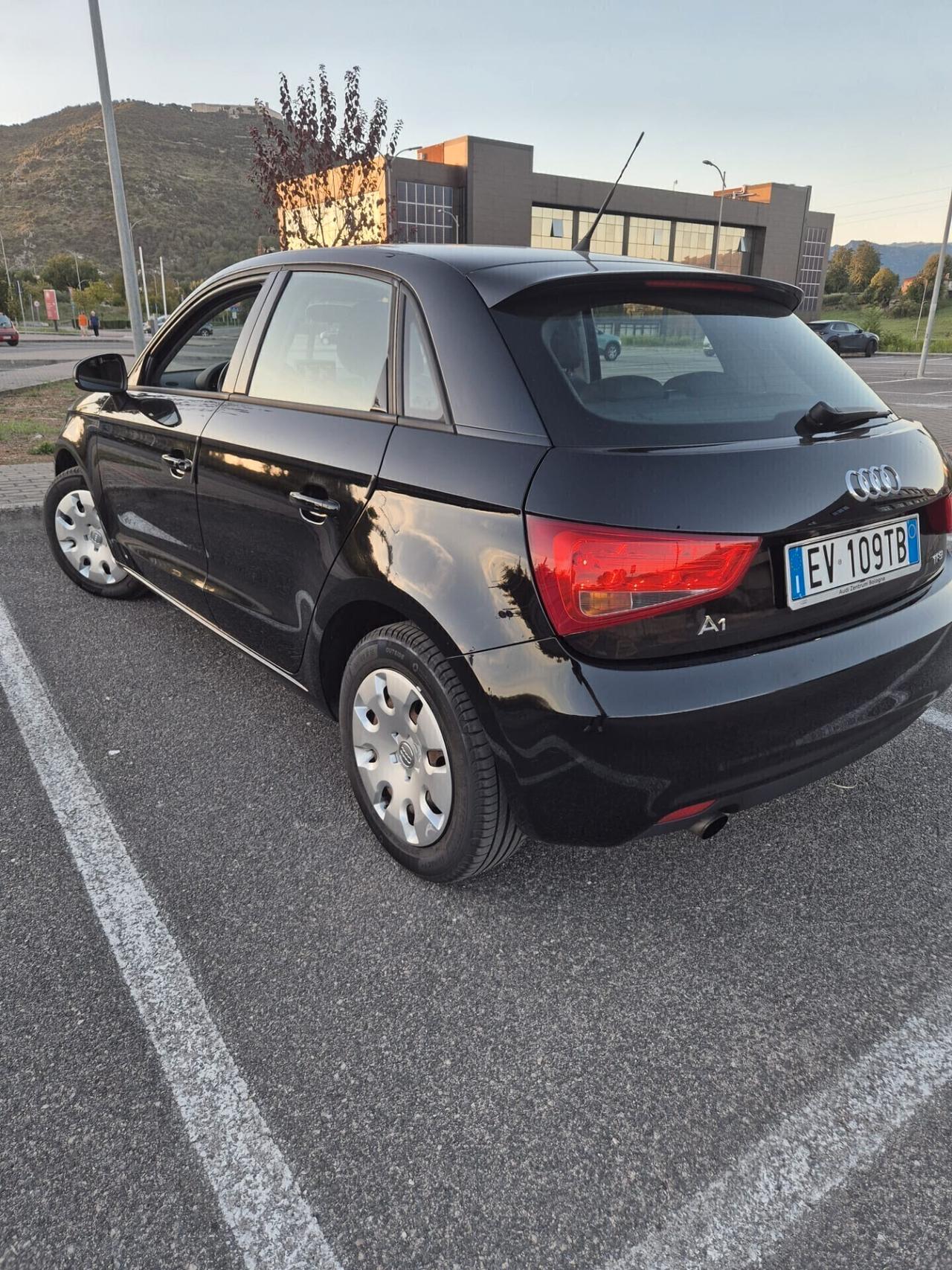 Audi A1 1.2 Tfsi ok neopatentati
