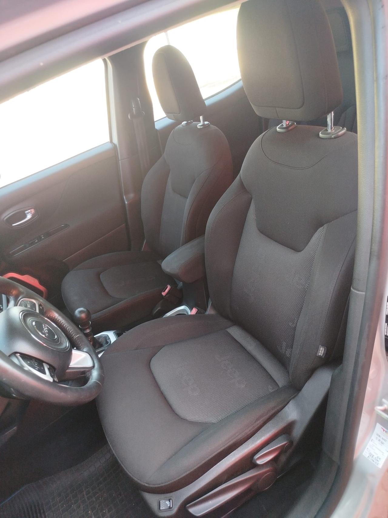 Jeep Renegade 1.6 Mjt 120 CV Longitude