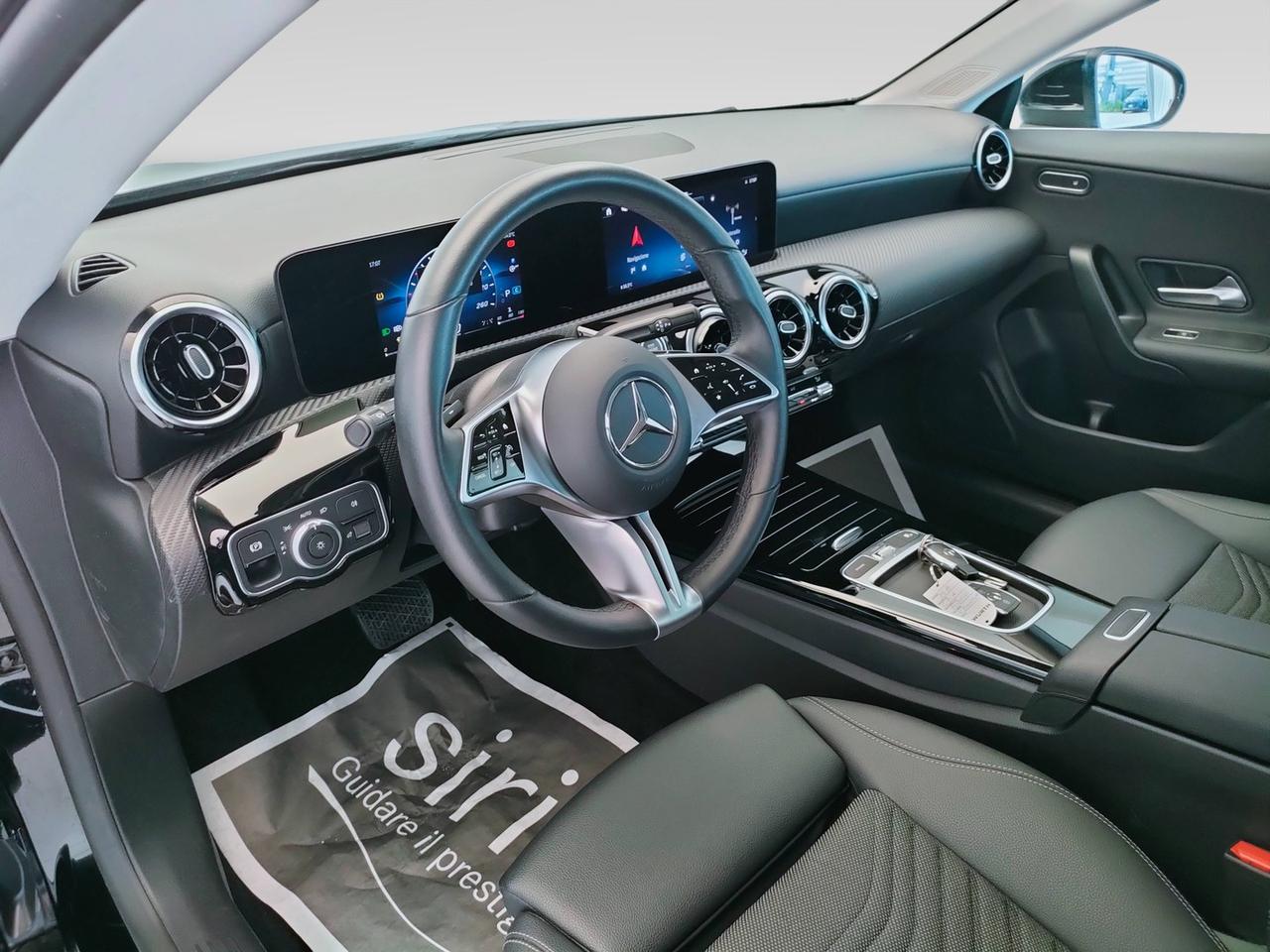 Mercedes-Benz CLA Sh.Brake - X118 2023 - CLA Shooting Brake 180 d Advanced auto