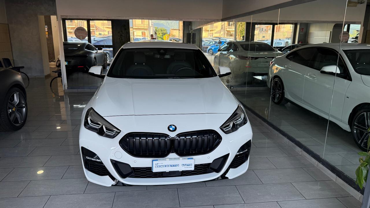 BMW 220 D GRANCOUPE' M SPORT PARI AL NUOVO