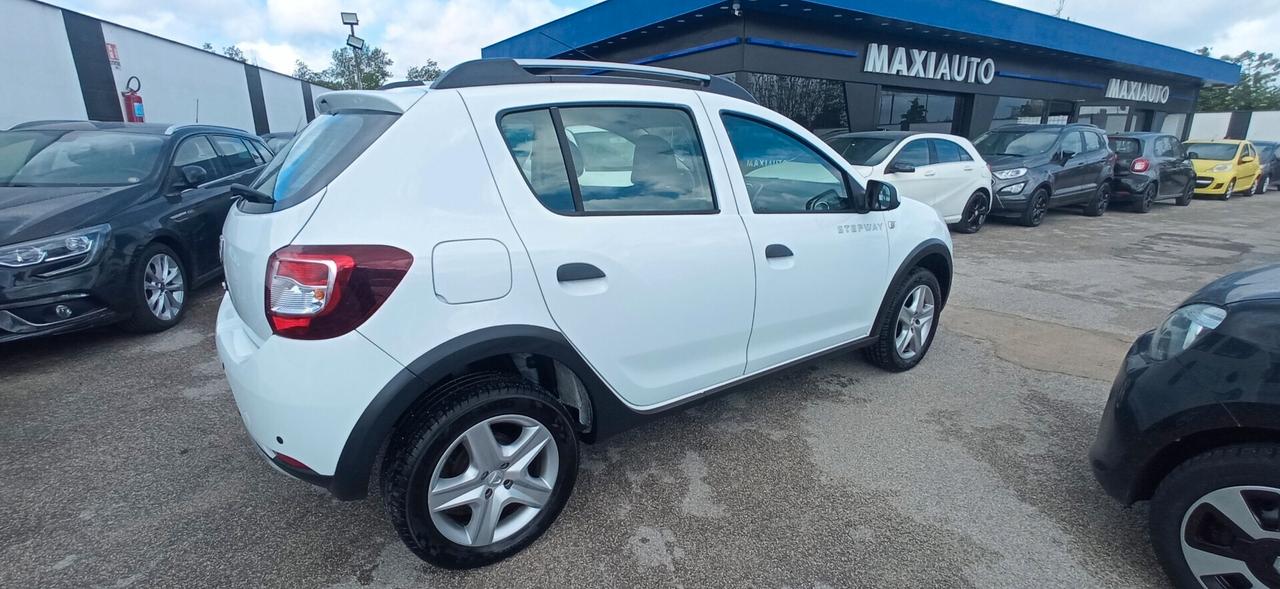 Dacia Sandero Stepway GPL DI SERIE - PRESTIGE
