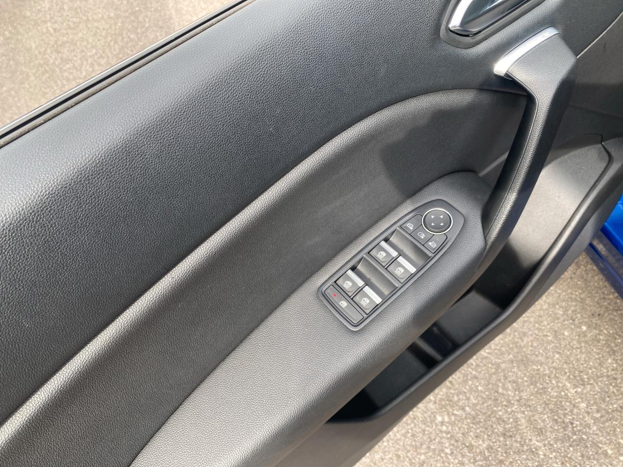 Renault Captur TCe 100 CV GPL FAP Intens