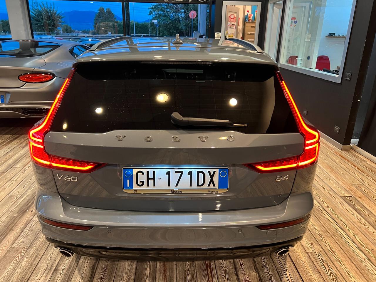 Volvo V60 MILD HYBRID / UNIPROP