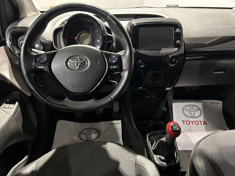 Toyota Aygo 1.0 VVT-i 69 CV 5p. x-wave CABRIO X NEOPATENTATI