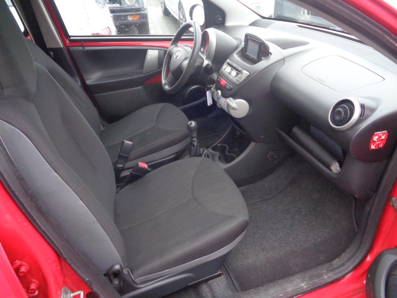 Toyota Aygo 1.0 12V VVT-i 3 porte Active Connect