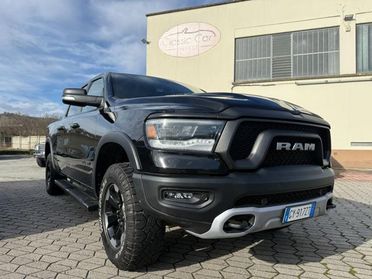 DODGE RAM V8 HEMI CREW CAB - REBEL