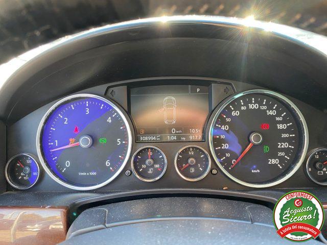 VOLKSWAGEN Touareg 2.5 R5 TDI DPF tiptronic