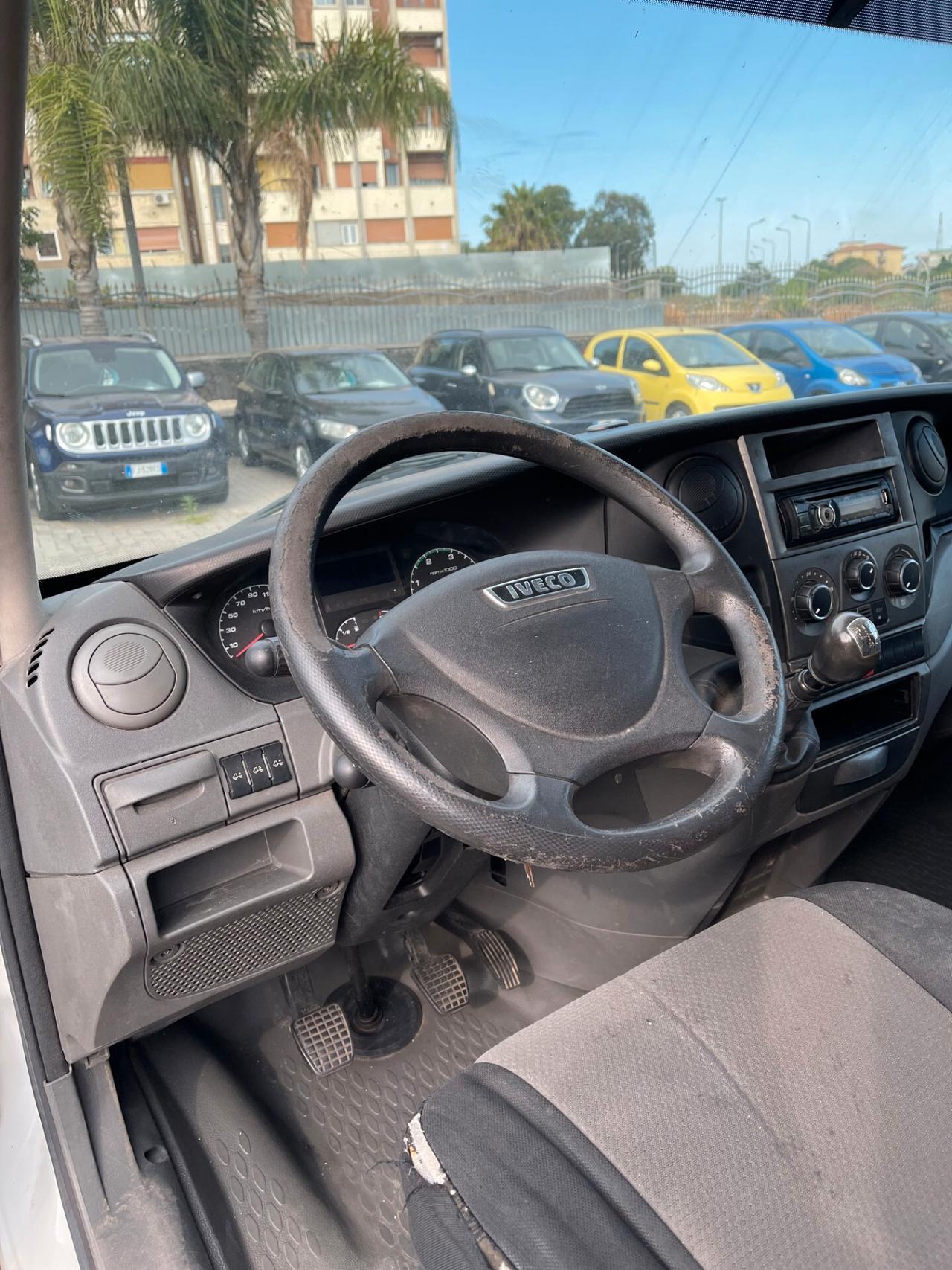 Iveco Daily 2.3 HPT PL-TA Furgone
