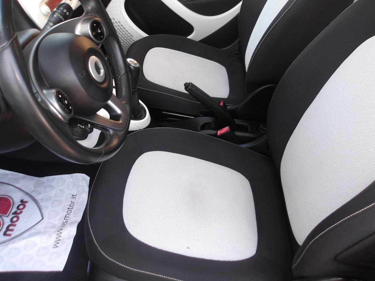 SMART FORFOUR 1.0 BENZ-TETTO PANORAMICO-2016