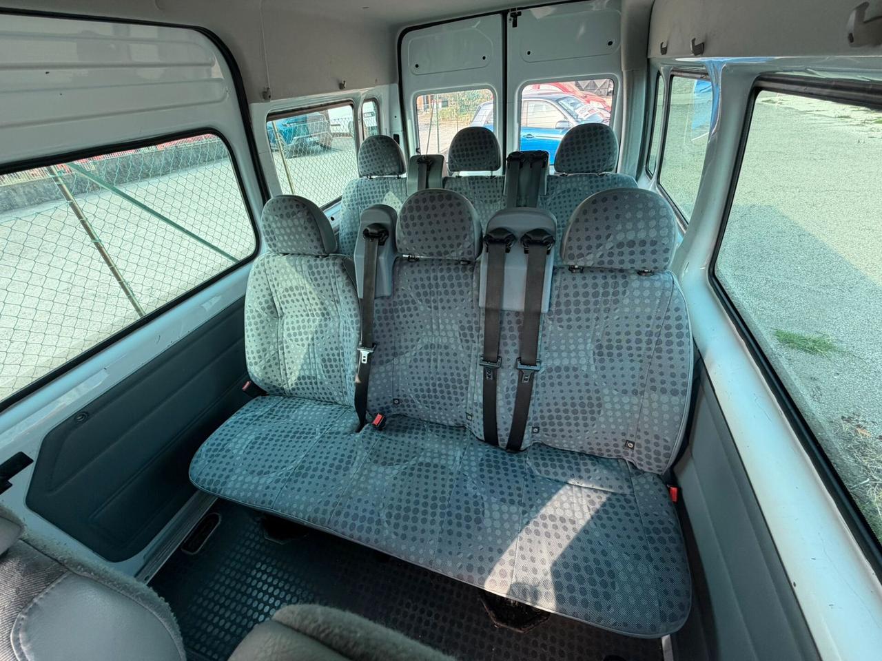 Ford Transit 2013 330M 2.2 TDCi/100 9 posti