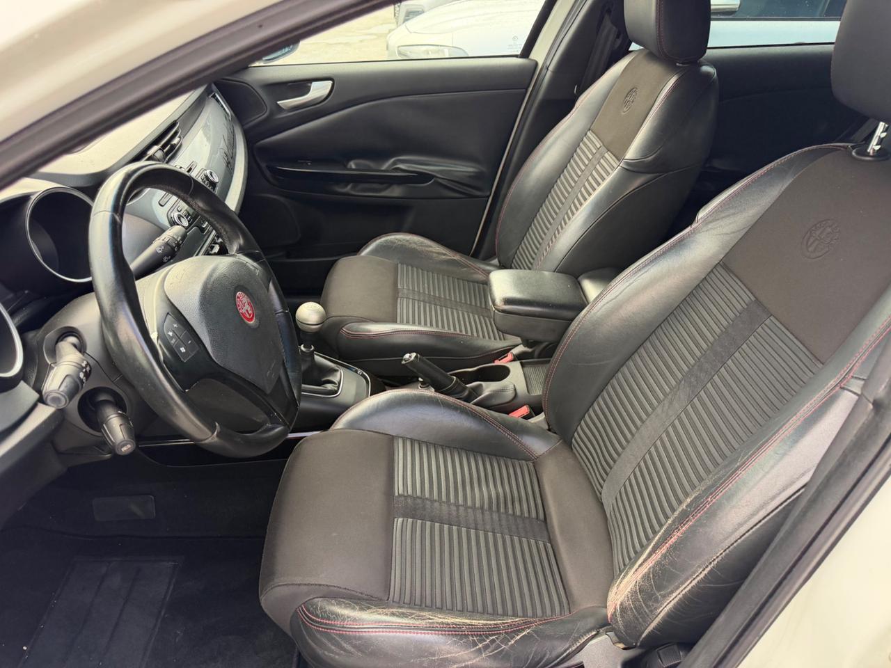 Alfa Romeo Giulietta 1.6 JTDm-2 105 CV Distinctive