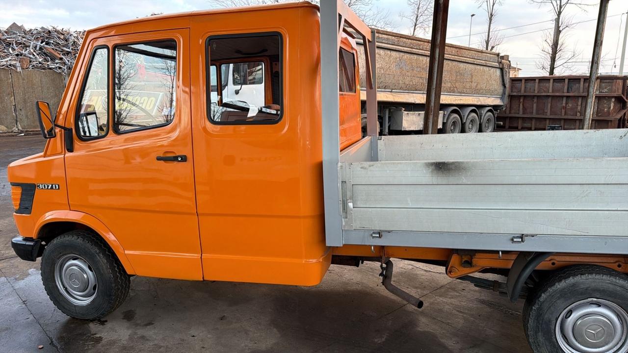 Mercedes Benz T1 Doppia cabina Motore nuovo