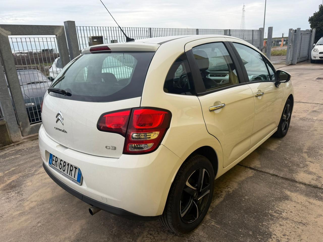 NEOPATENTATI Citroen C3 FINANZIABILE permute
