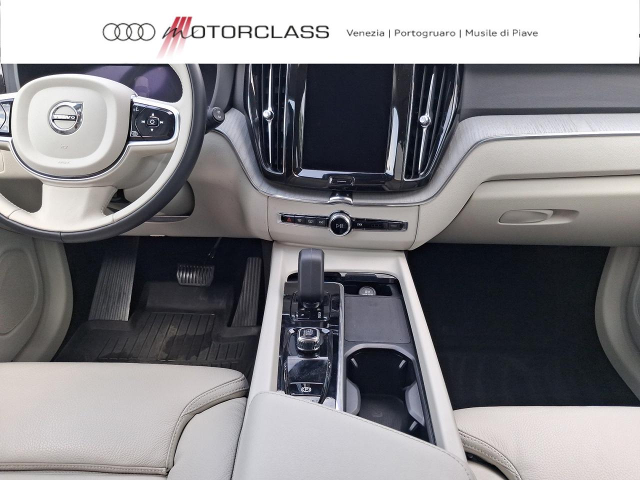 Volvo XC60 2.0 b4 plus dark awd automatico