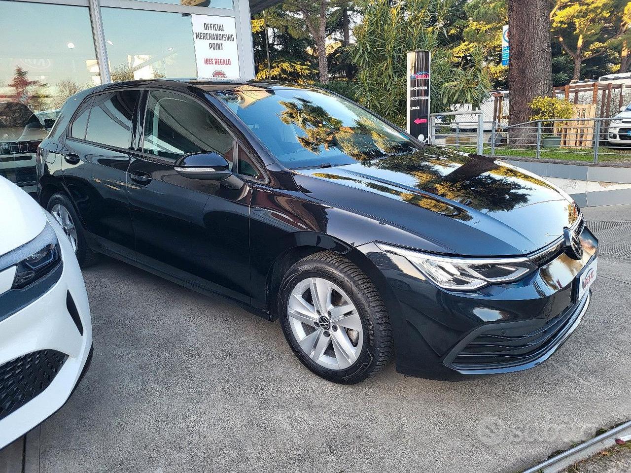 VOLKSWAGEN GOLF 8 2.0 TDI DSG 150cv style