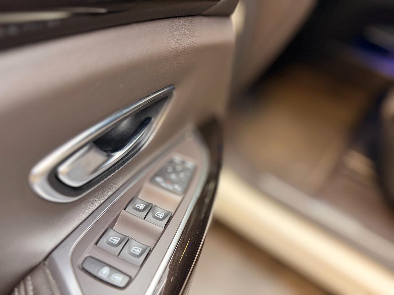 Renault Espace dCi 160CV EDC Energy Initiale Paris 4Control