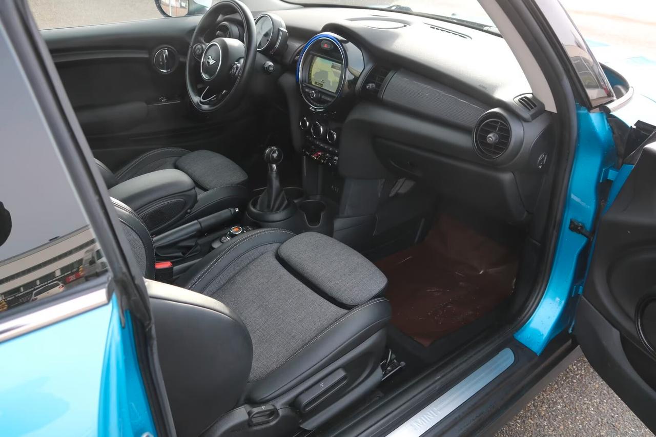 Mini Cooper 1.5 136cv