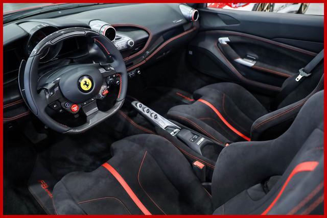 FERRARI F8 Spider|DISPLAY PASSEGGERO|FULL CARBON SPEC