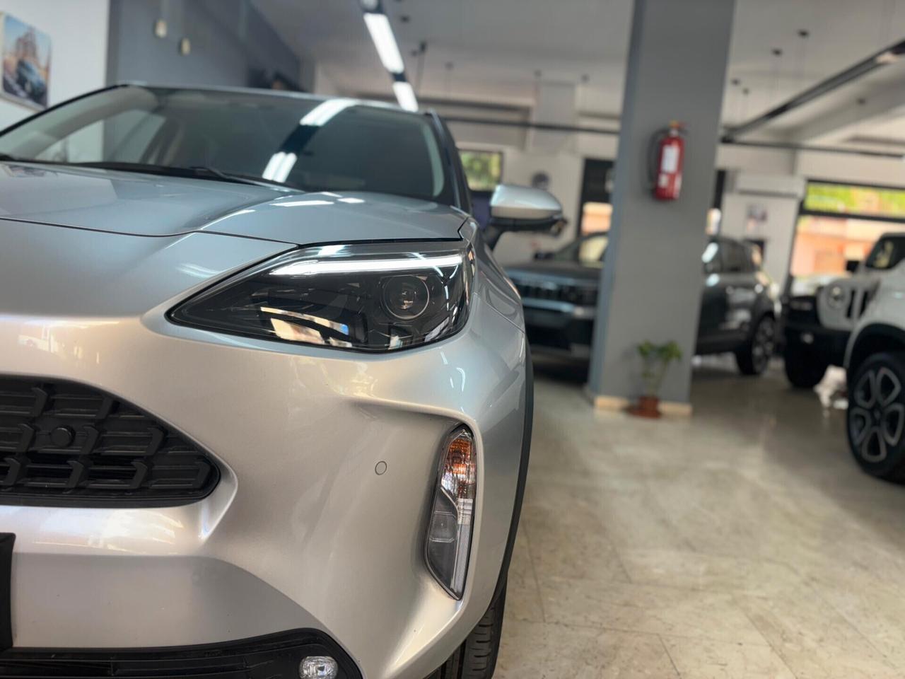 Toyota Yaris Cross Yaris Cross 1.5 Hybrid 5p. E-CVT AWD-i Business