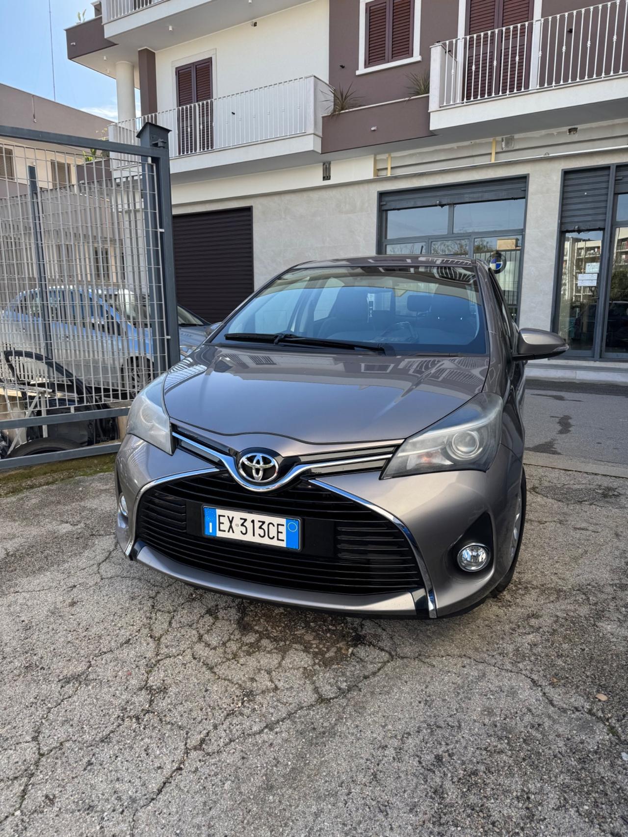 Toyota Yaris 1.4 D-4D 5 porte Lounge