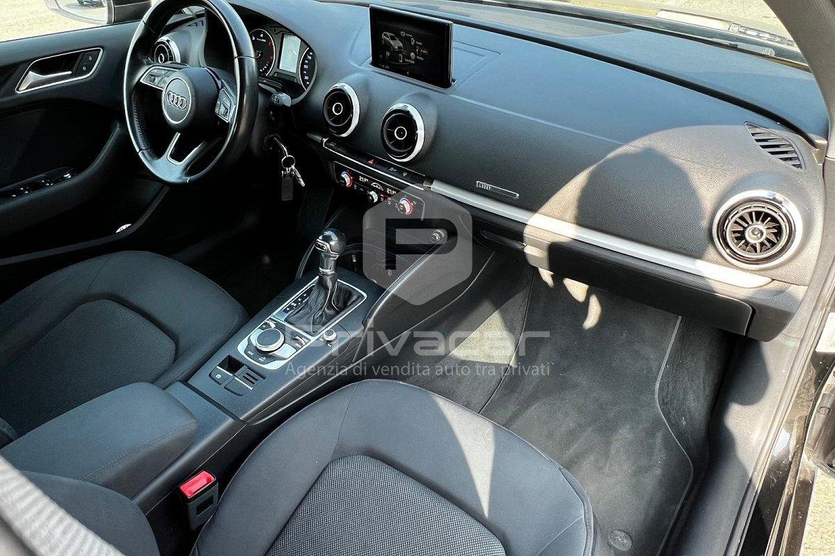 AUDI A3 1.6 TDI S tronic Business