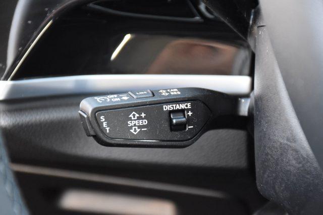 AUDI Q3 35 TDI S tronic Business