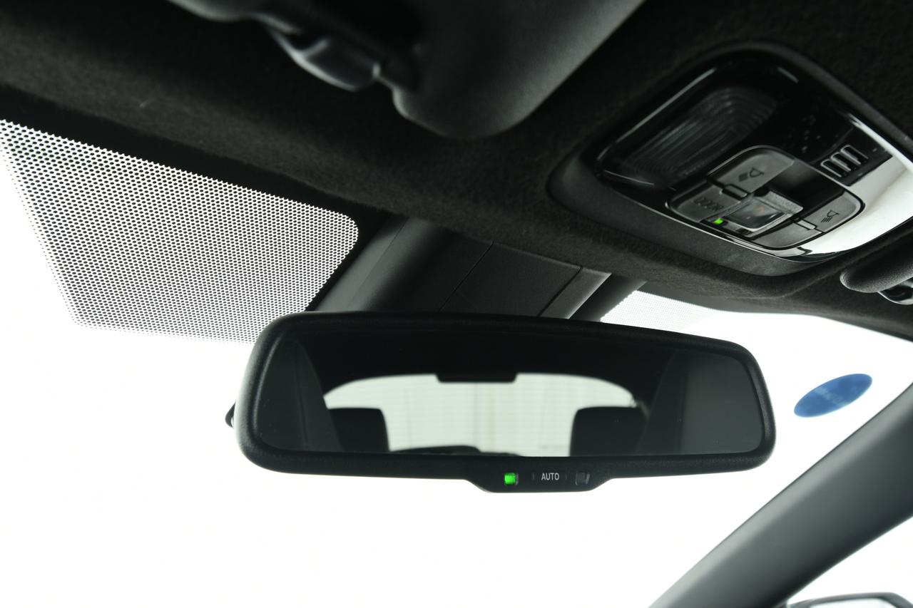 TOYOTA Yaris 1.5h Style CAMERA+ACC+APP CONNECT+NEOPATENTATI