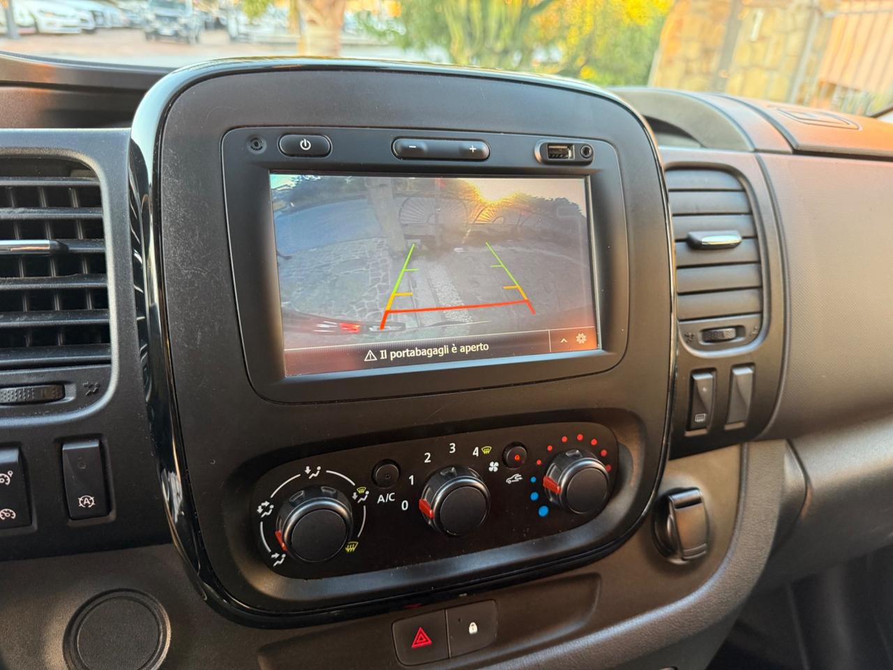 Opel Vivaro 9 POSTI DIESEL 120 CAVALLI