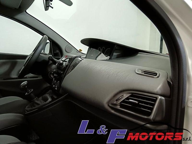 Lancia Ypsilon 1.2 69 CV GPL Gold