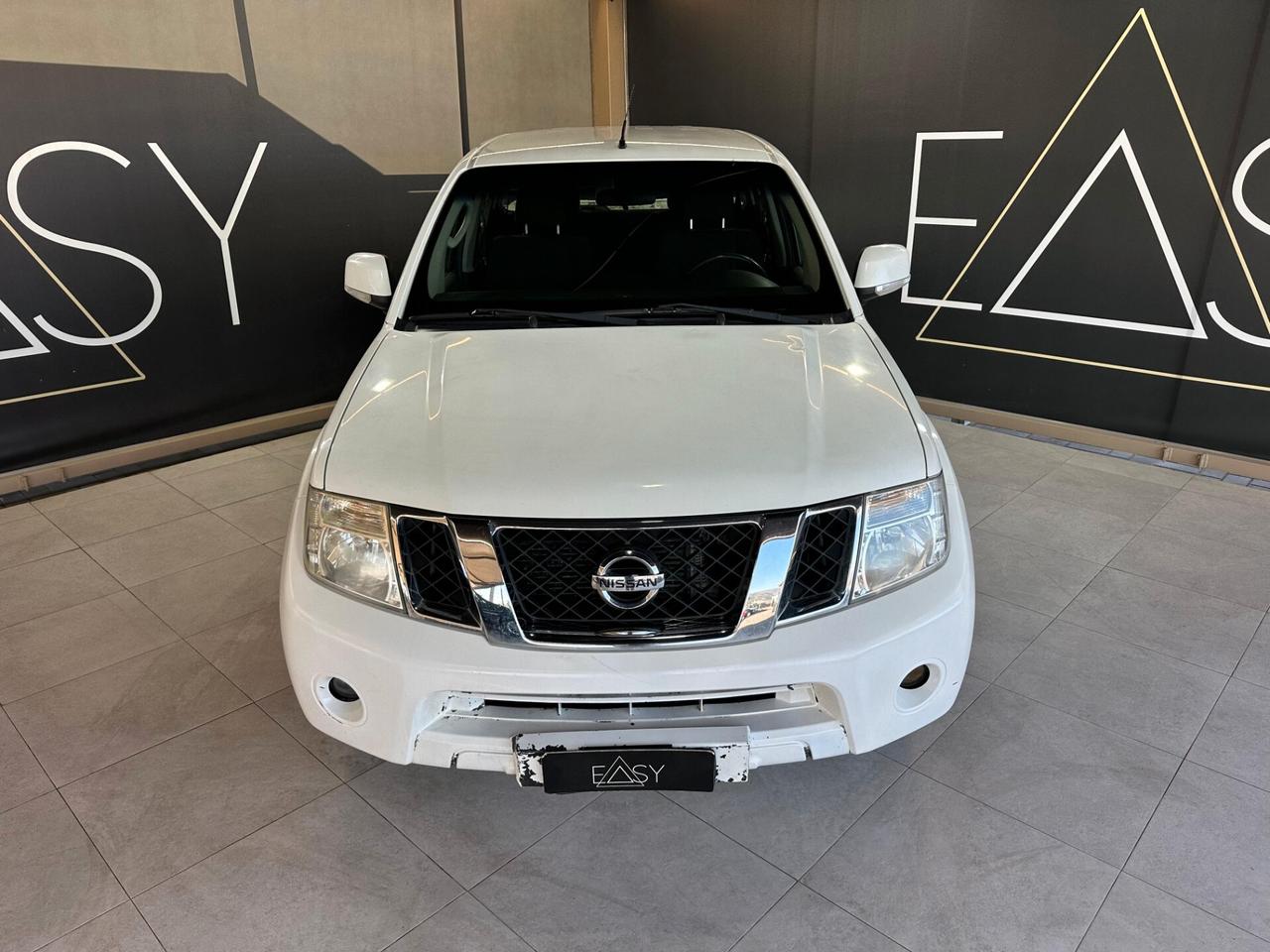 Nissan Navara 2.5 dci d.cab LE -IVA ESCLUSA