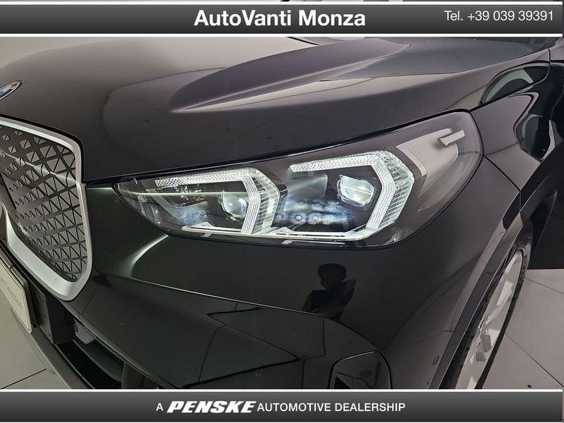 BMW iX1 eDrive 20 X-Line