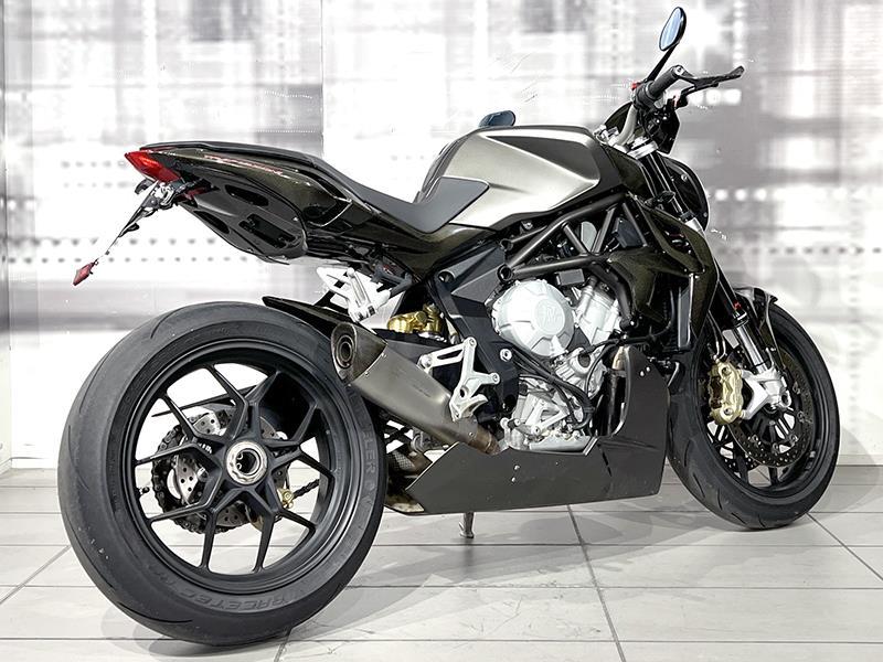 MV Agusta Brutale 675