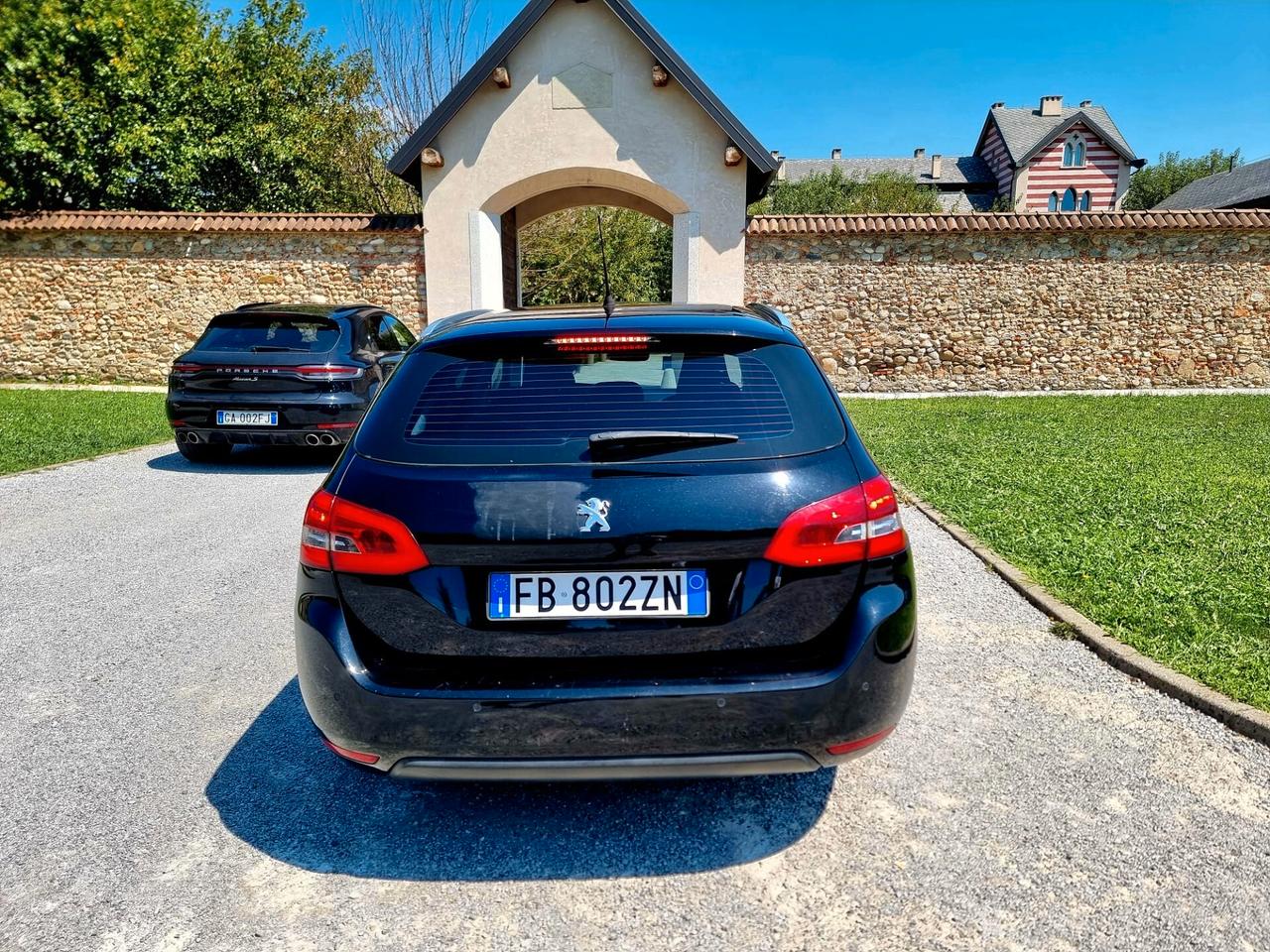 Peugeot 308 BlueHDi 120cv GT LINE ADATTA A NEOPATENTATI