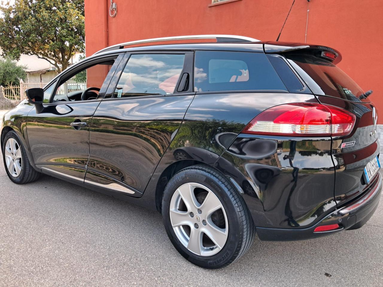 Renault Clio Sporter 1.2 75CV Live 90000 km