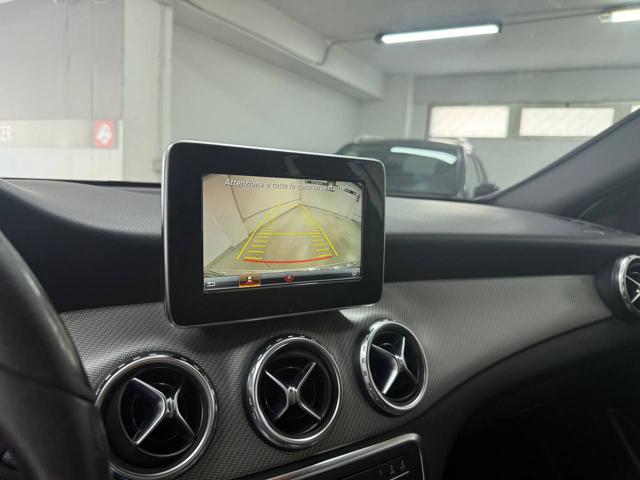 MERCEDES-BENZ GLA 180 d Automatic Premium
