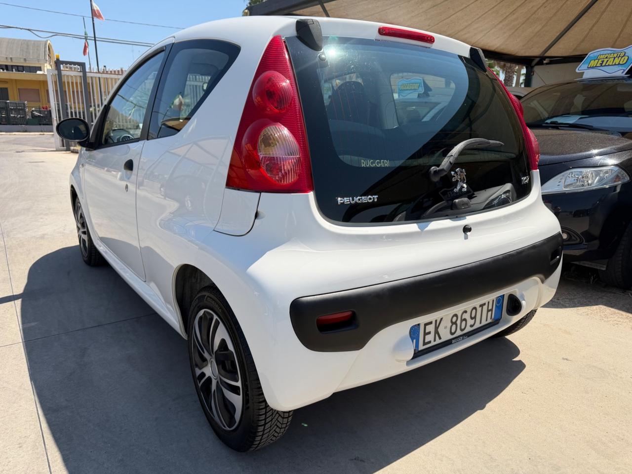 Peugeot 107 1.0 BENZINA 2012 - CLIMA, SERVOSTERZO