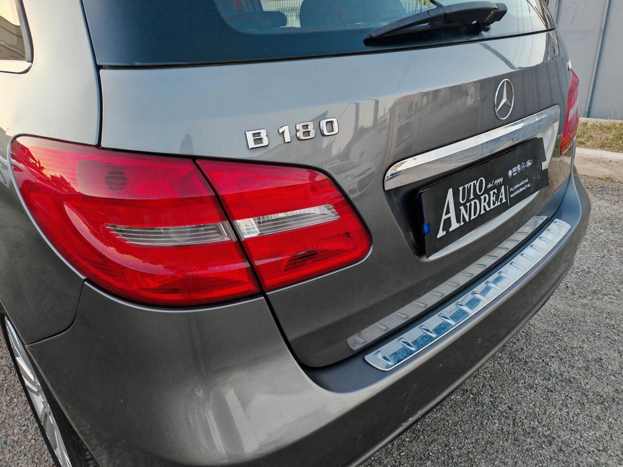 Mercedes benz classe B 180cdi fulll 2013