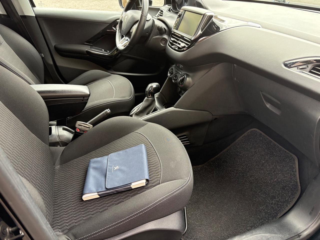 Peugeot 208 BlueHDi 75 5 porte Allure